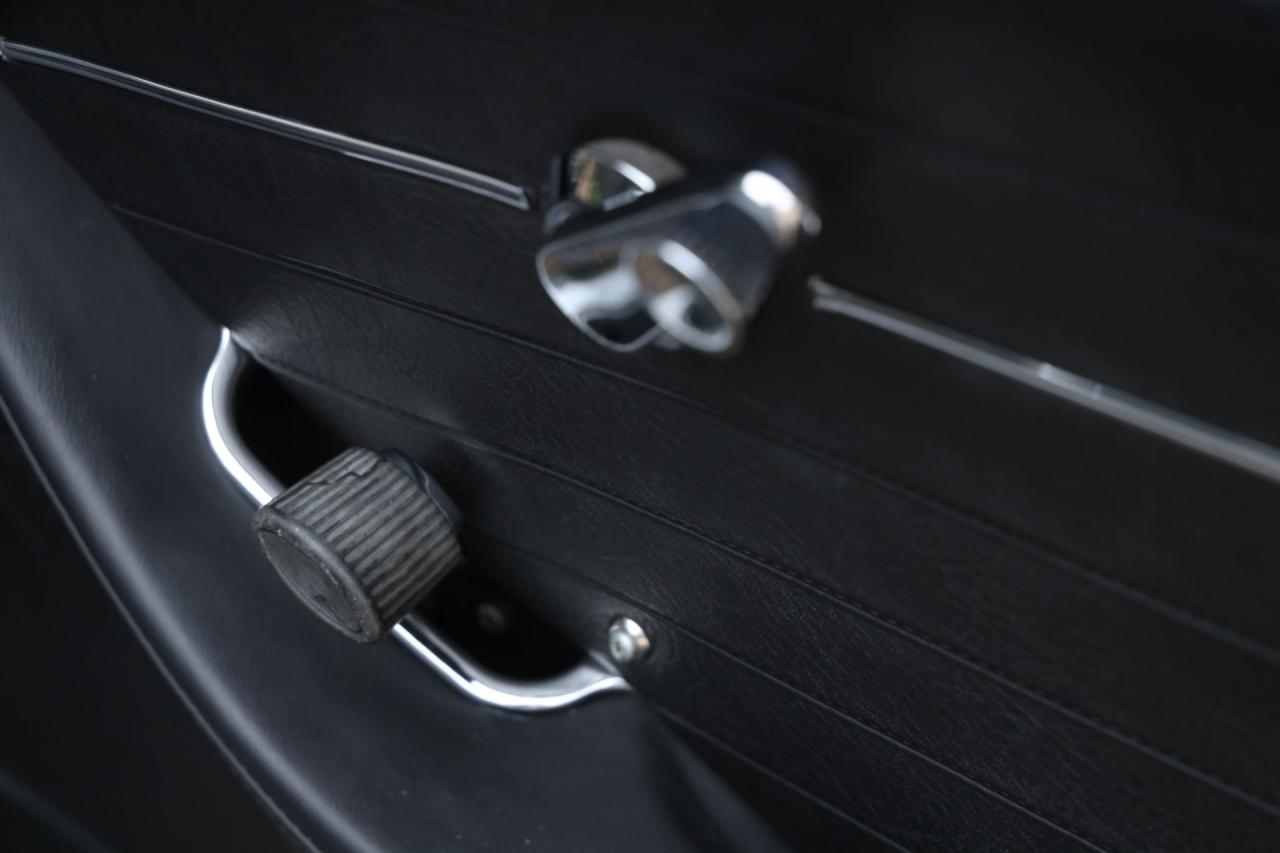 1968 Volvo P1800S Overdrive &ldquo;Fully restored condition&rdquo;