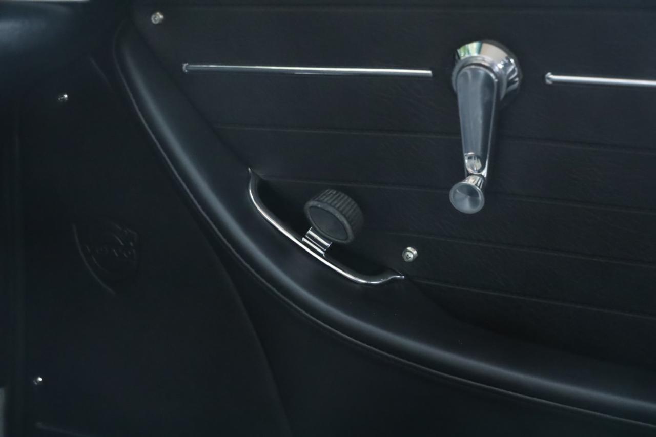 1968 Volvo P1800S Overdrive &ldquo;Fully restored condition&rdquo;