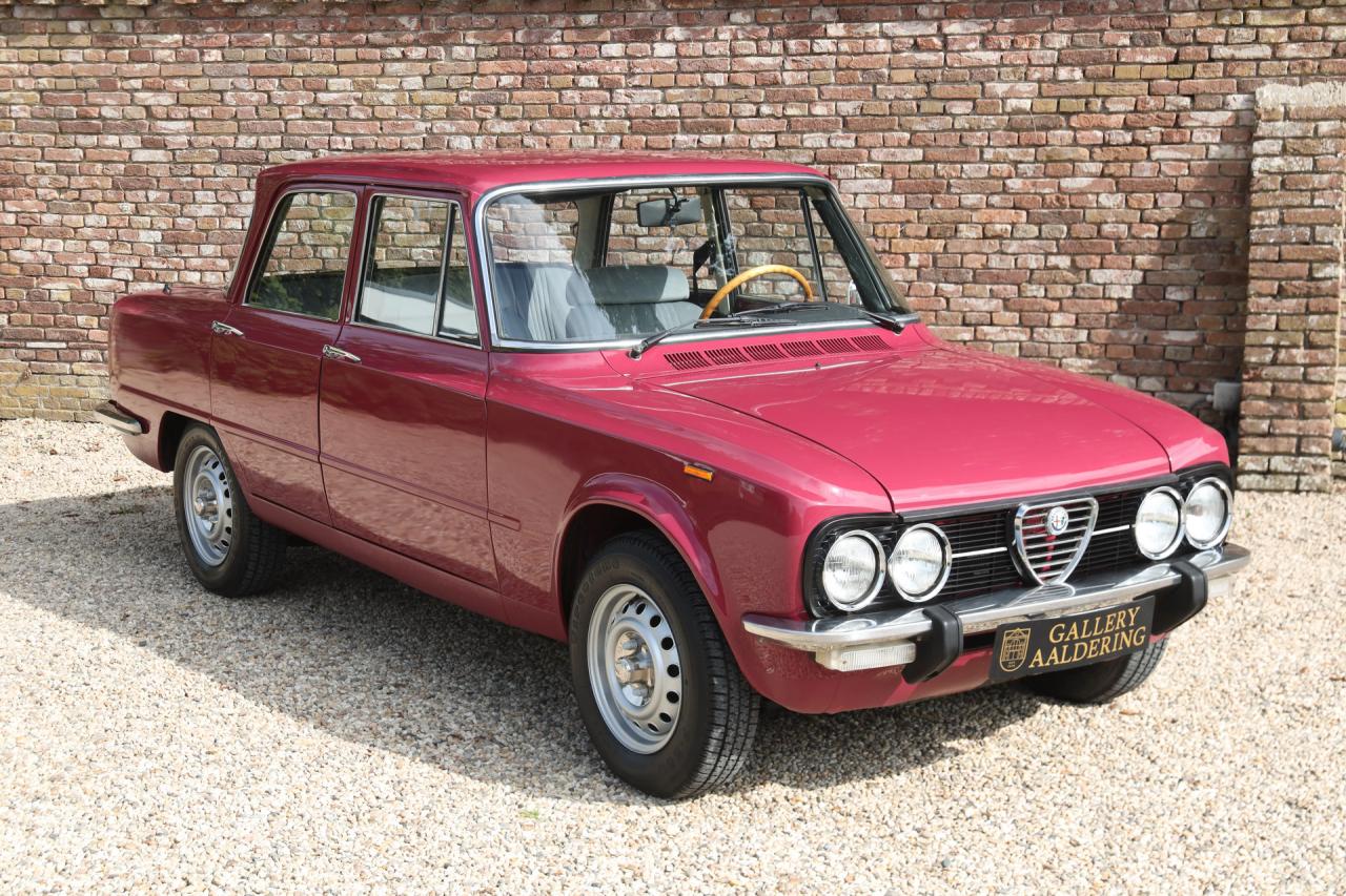 1975 Alfa Romeo Giulia 1300 Nuova Super