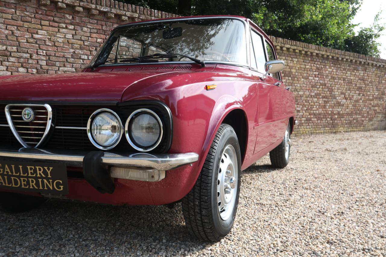 1975 Alfa Romeo Giulia 1300 Nuova Super