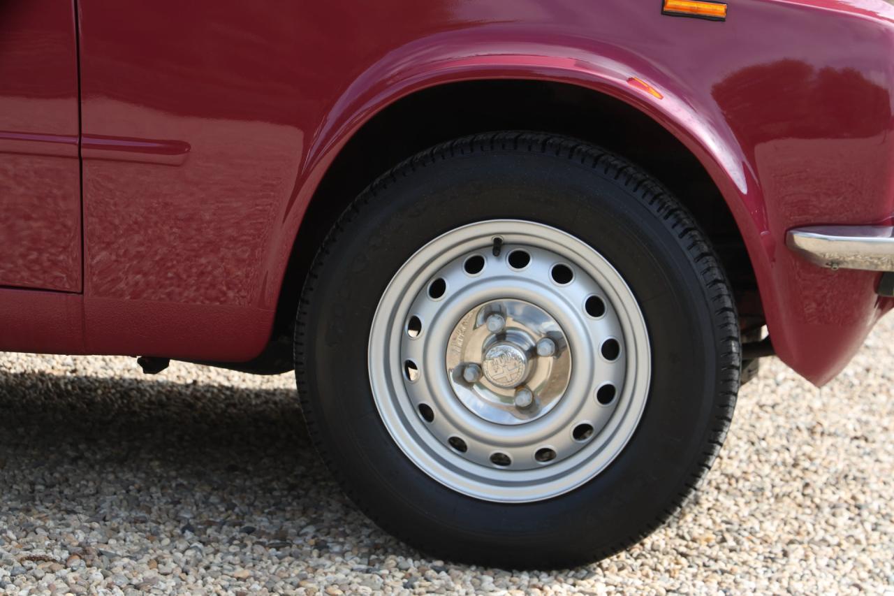 1975 Alfa Romeo Giulia 1300 Nuova Super
