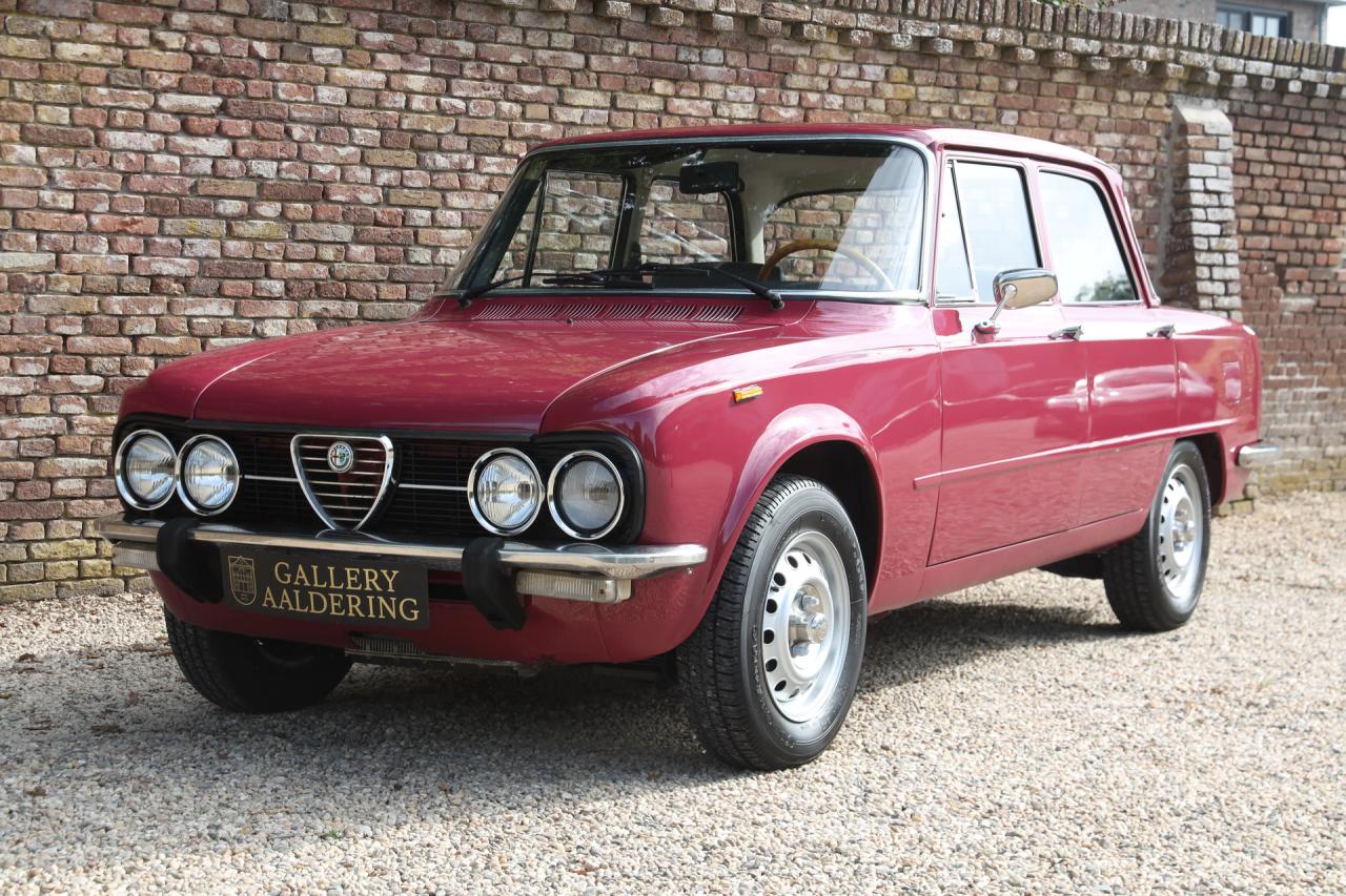 1975 Alfa Romeo Giulia 1300 Nuova Super