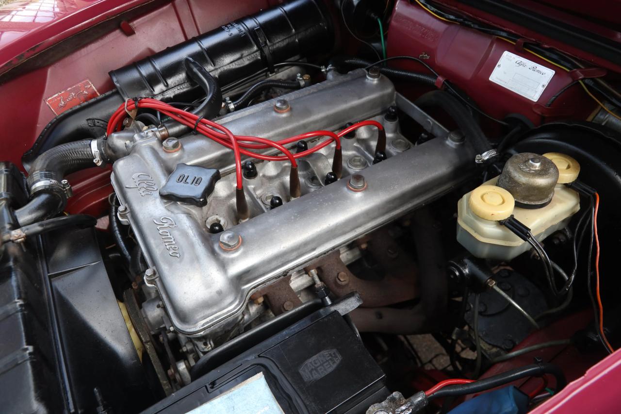 1975 Alfa Romeo Giulia 1300 Nuova Super