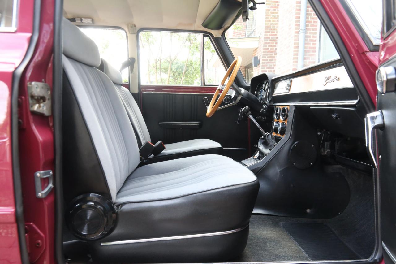 1975 Alfa Romeo Giulia 1300 Nuova Super