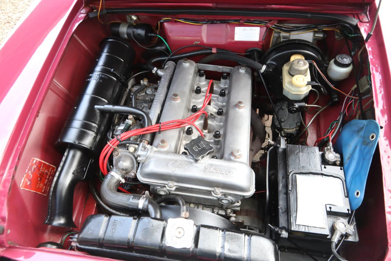 1975 Alfa Romeo Giulia 1300 Nuova Super