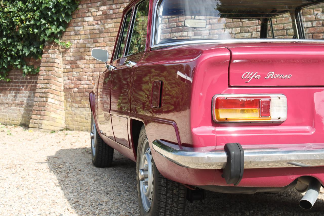 1975 Alfa Romeo Giulia 1300 Nuova Super
