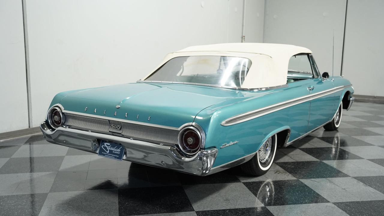 1962 Ford Galaxie 500 Sunliner Convertible