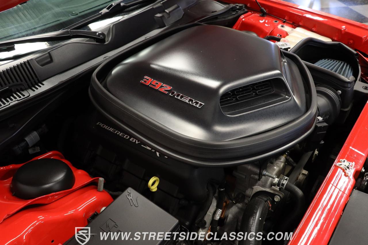 2016 Dodge Challenger R/T Scat Pack 392 Shaker