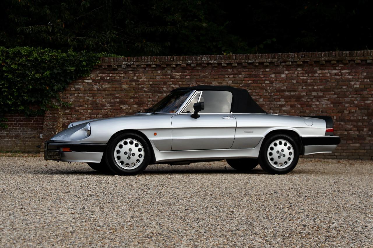1988 Alfa Romeo Spider 2.0 QV &ldquo;Argento&rdquo;