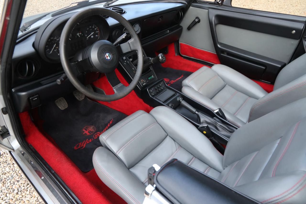 1988 Alfa Romeo Spider 2.0 QV &ldquo;Argento&rdquo;