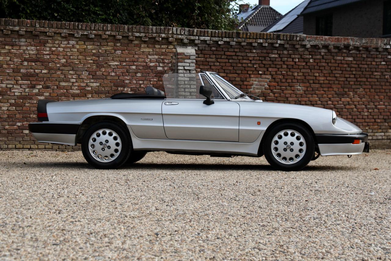 1988 Alfa Romeo Spider 2.0 QV &ldquo;Argento&rdquo;