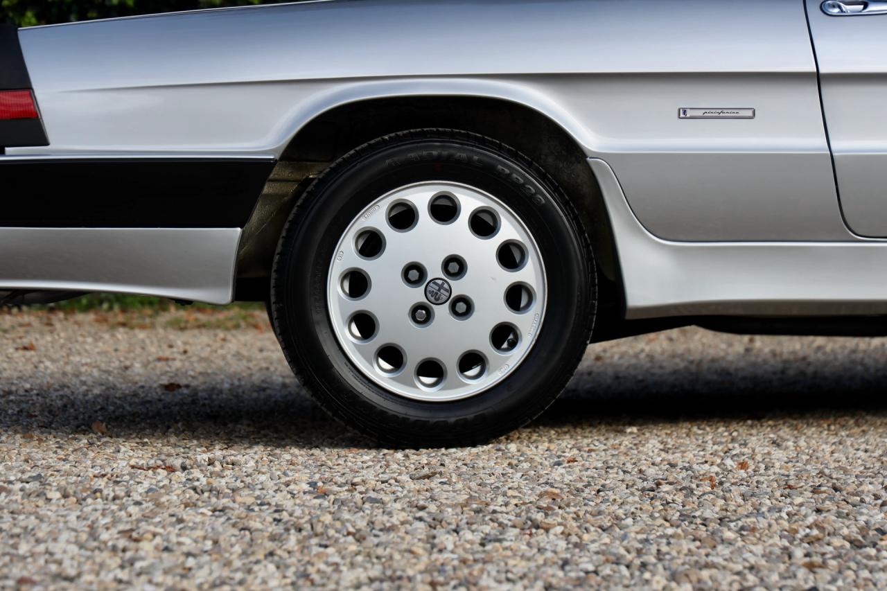 1988 Alfa Romeo Spider 2.0 QV &ldquo;Argento&rdquo;