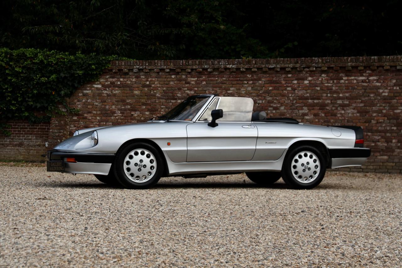 1988 Alfa Romeo Spider 2.0 QV &ldquo;Argento&rdquo;