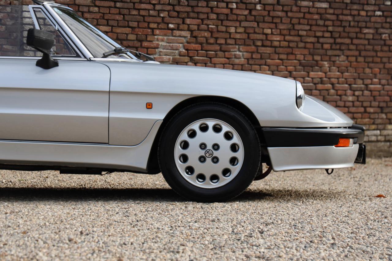 1988 Alfa Romeo Spider 2.0 QV &ldquo;Argento&rdquo;