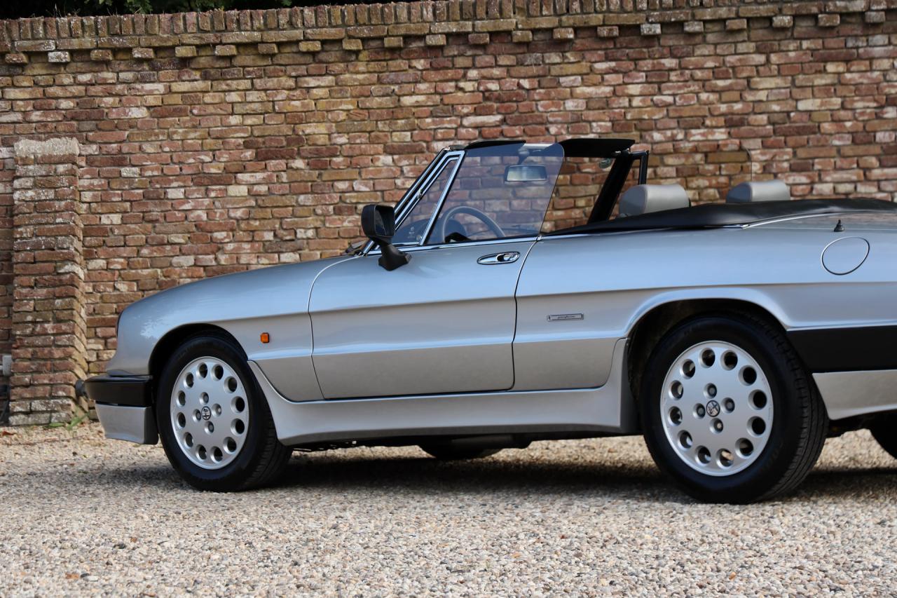 1988 Alfa Romeo Spider 2.0 QV &ldquo;Argento&rdquo;