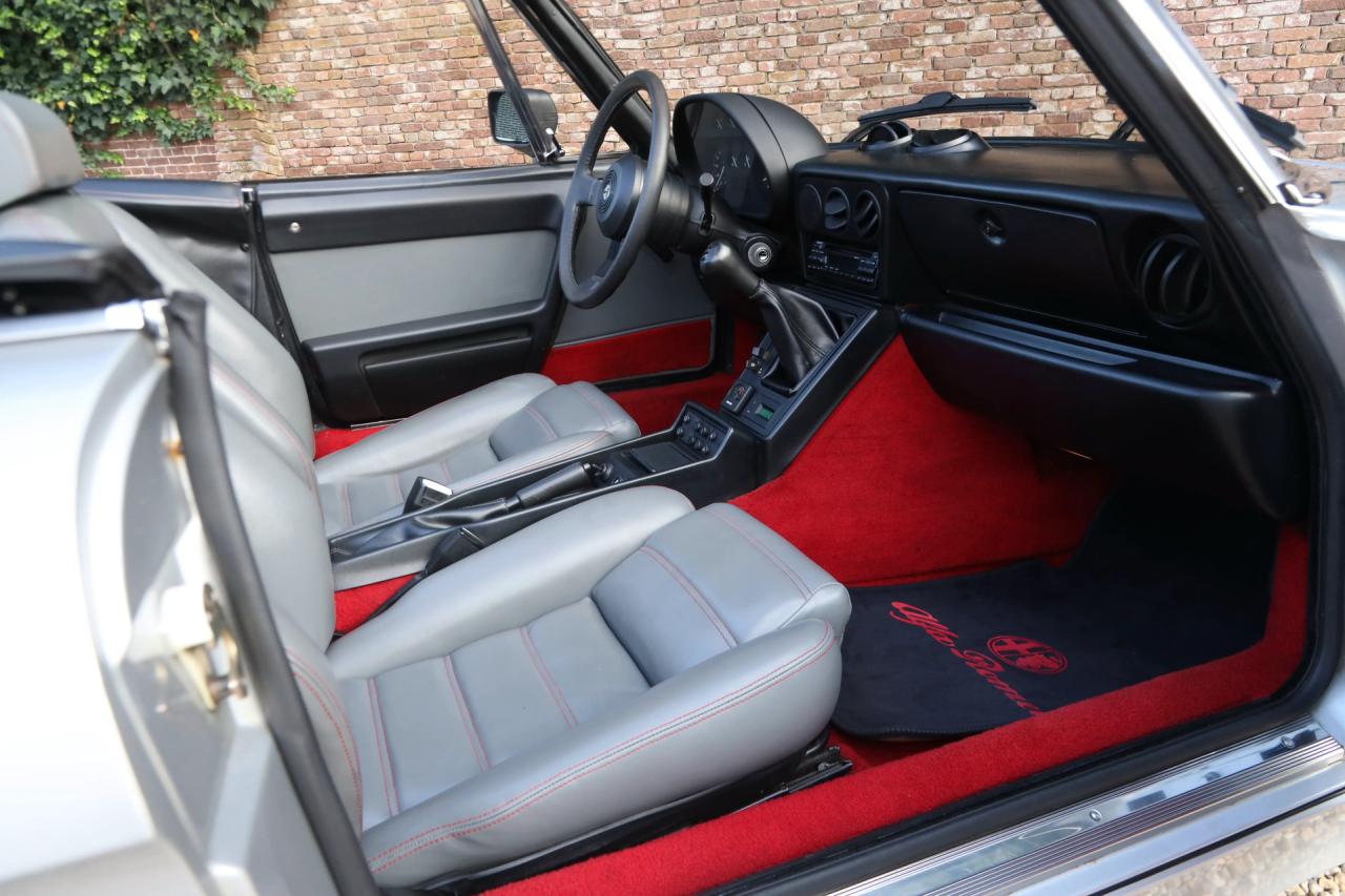1988 Alfa Romeo Spider 2.0 QV &ldquo;Argento&rdquo;