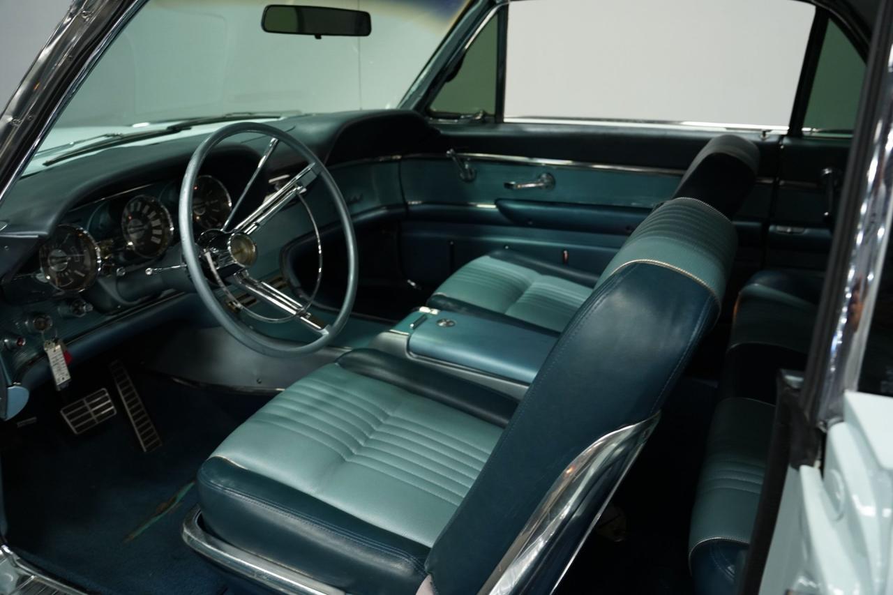 1963 Ford Thunderbird