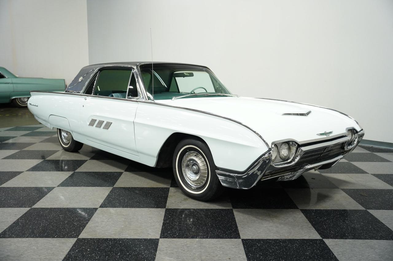 1963 Ford Thunderbird