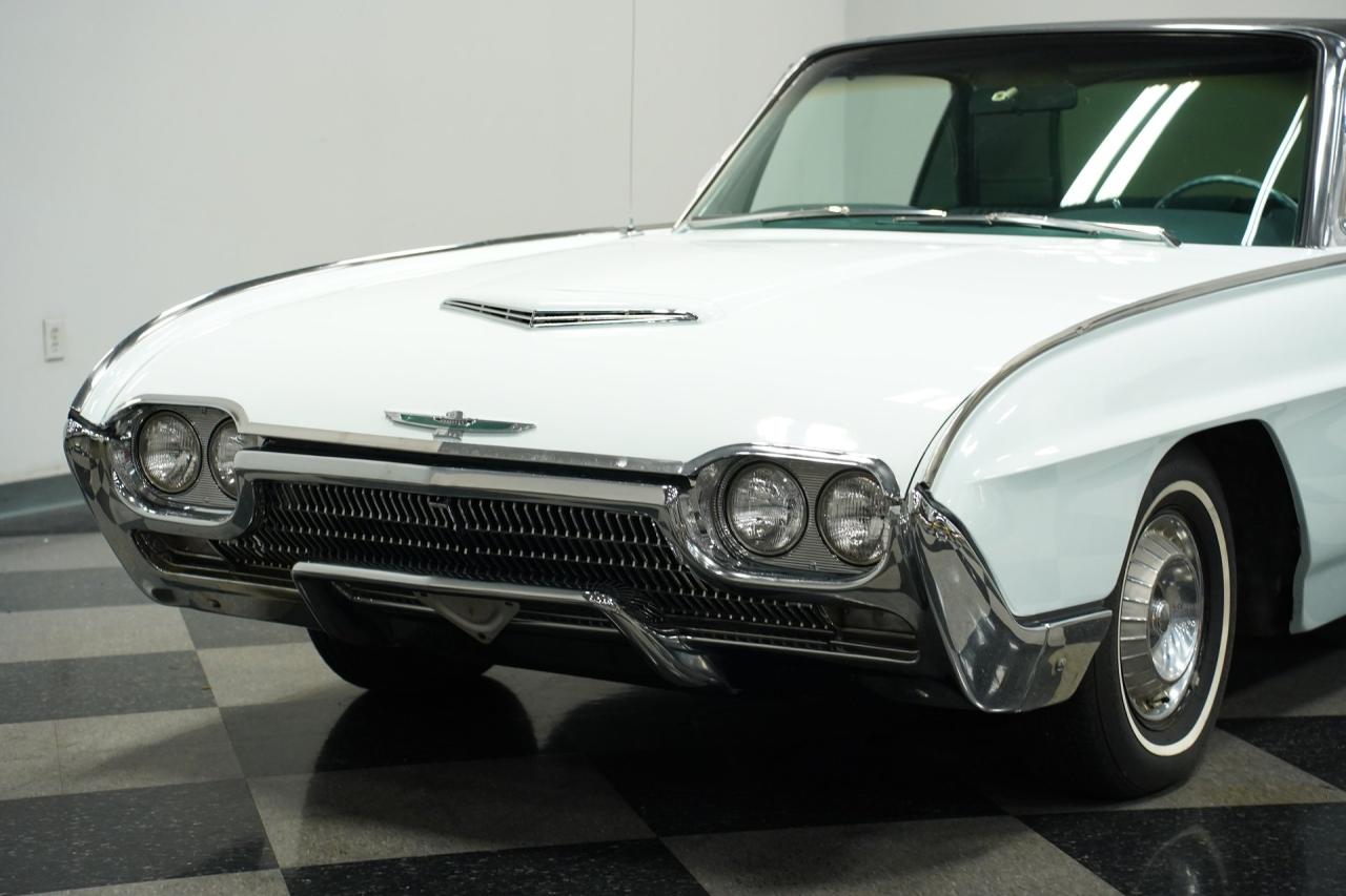 1963 Ford Thunderbird