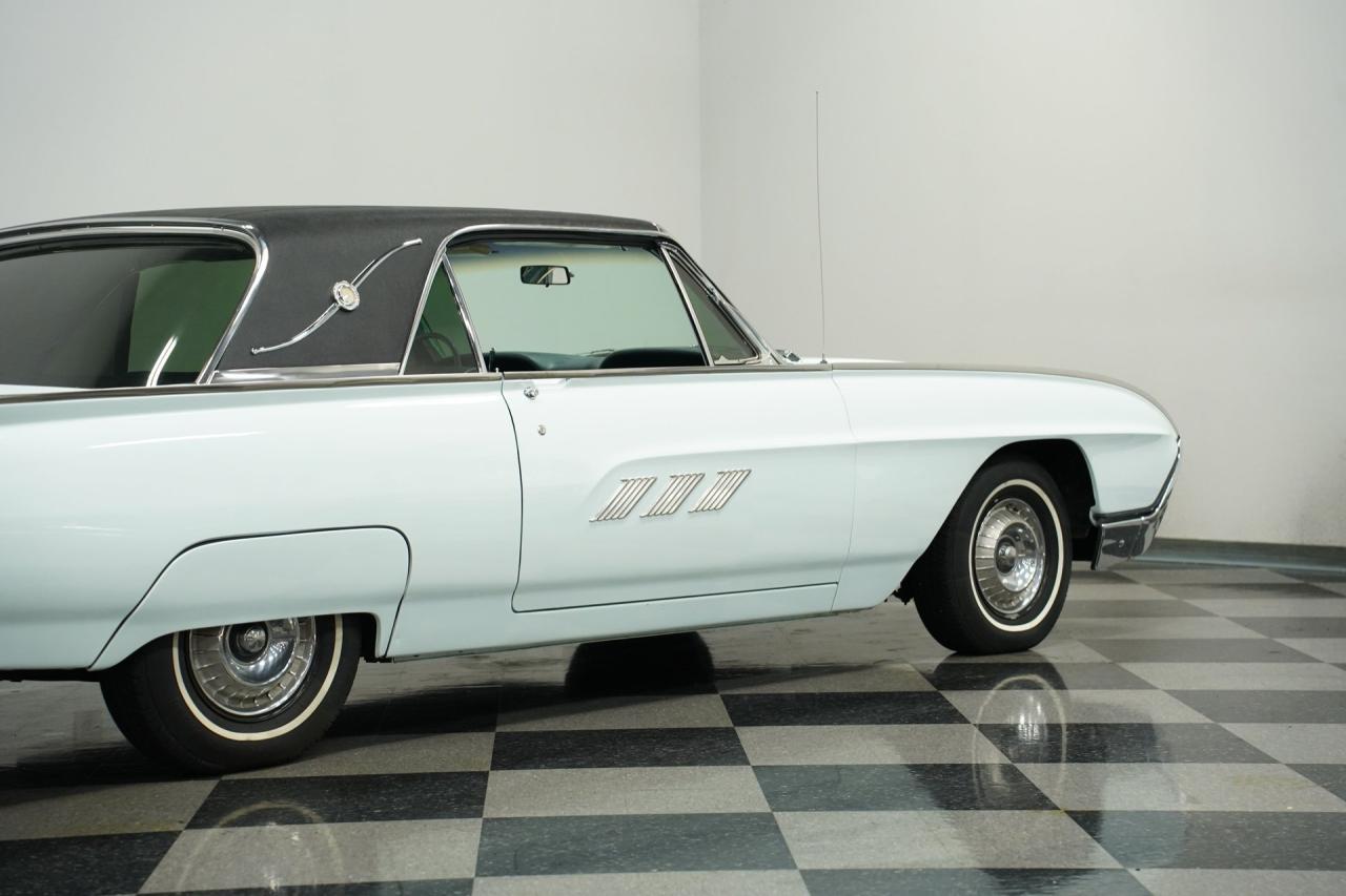1963 Ford Thunderbird