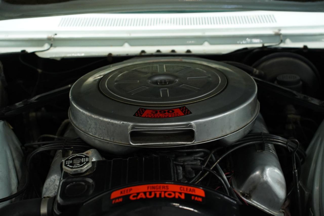 1963 Ford Thunderbird