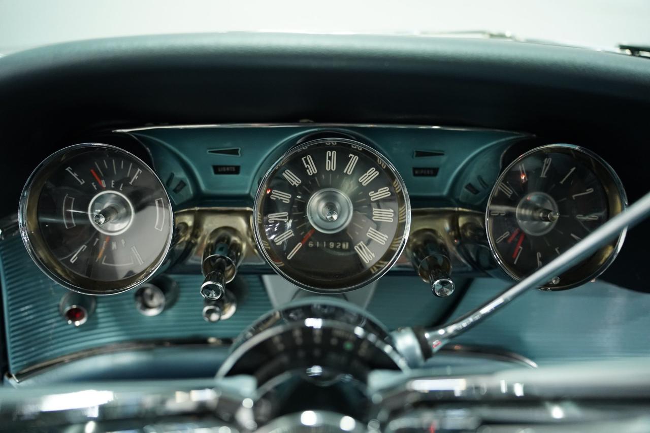 1963 Ford Thunderbird