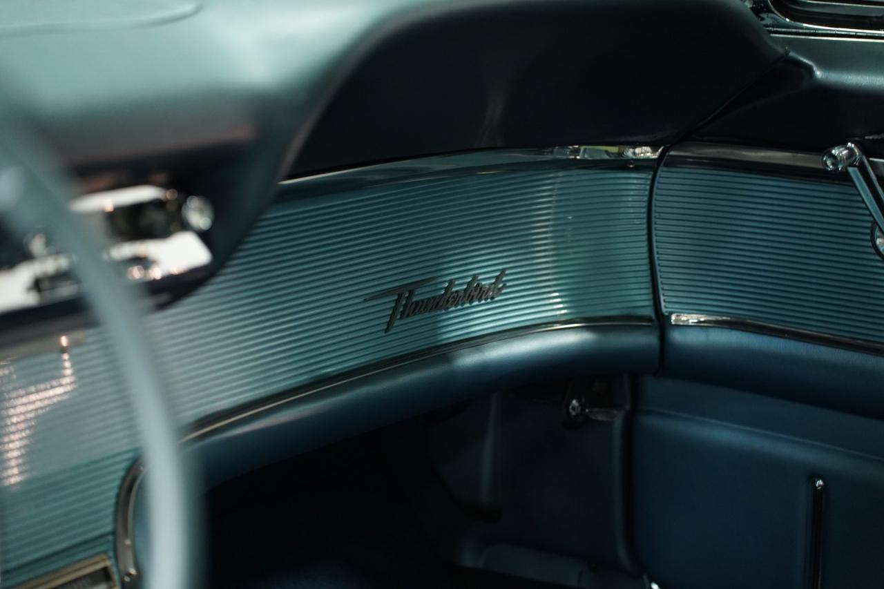 1963 Ford Thunderbird