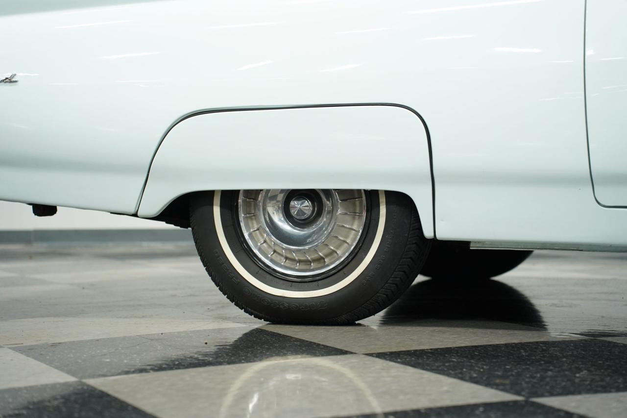 1963 Ford Thunderbird