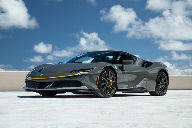 2022 Ferrari SF90 SPIDER