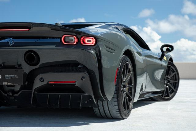 2022 Ferrari SF90 SPIDER