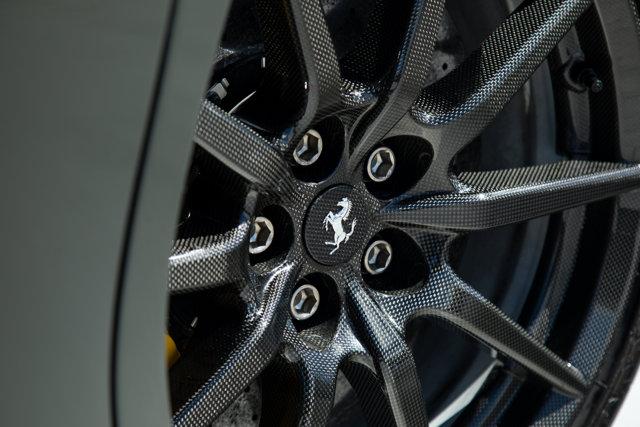 2022 Ferrari SF90 SPIDER