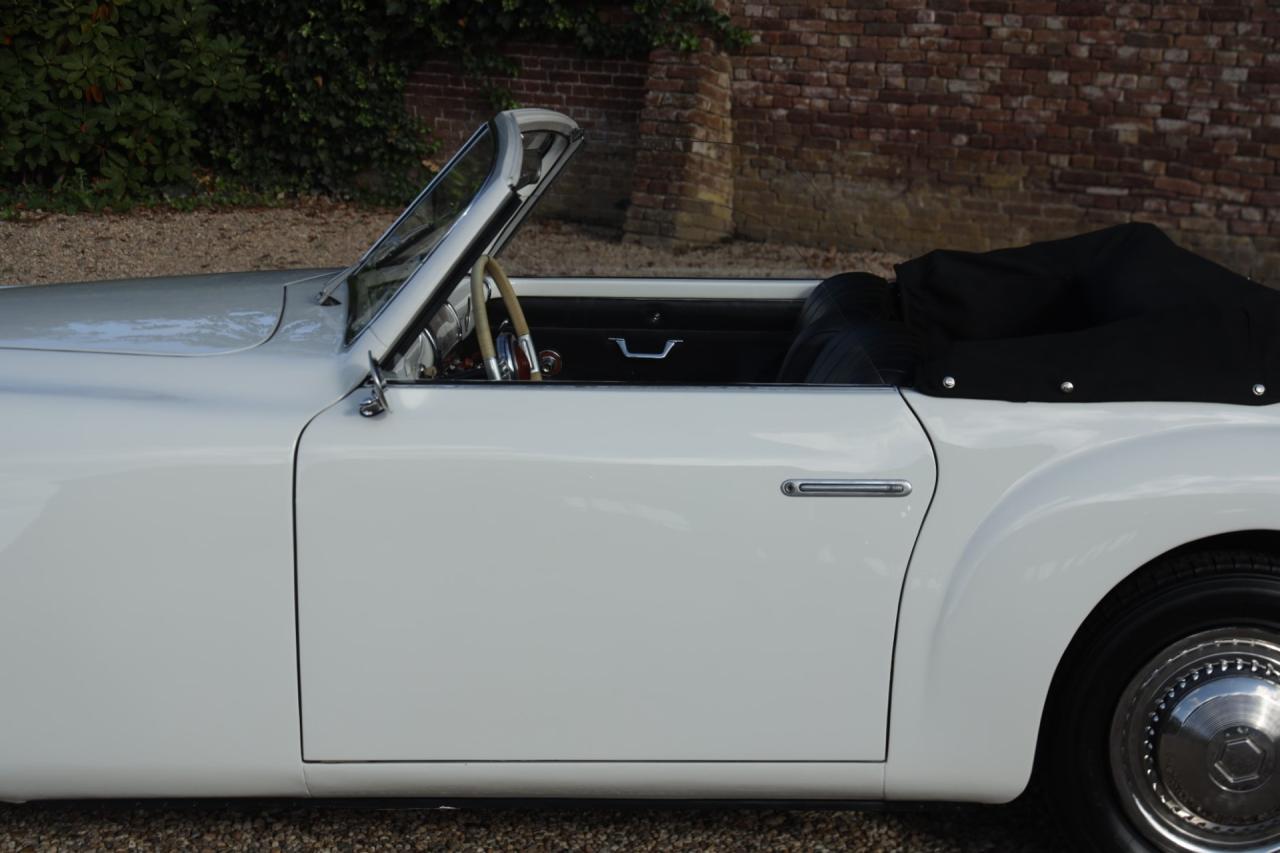 1950 Simca 8 Sport Cabriolet