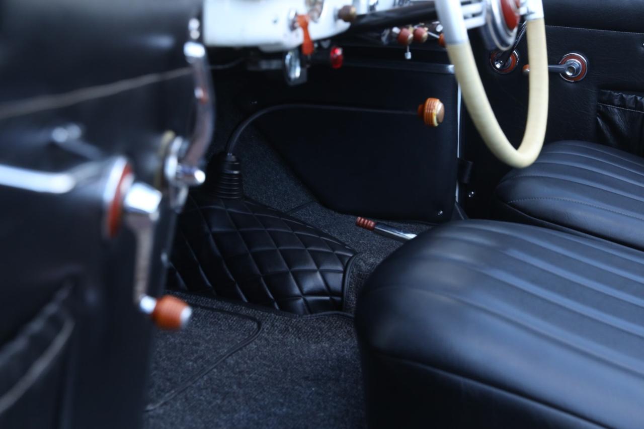 1950 Simca 8 Sport Cabriolet