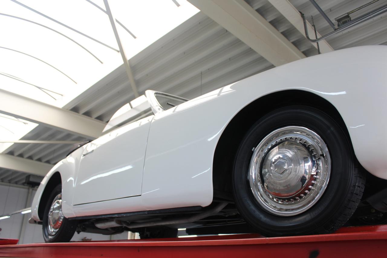 1950 Simca 8 Sport Cabriolet