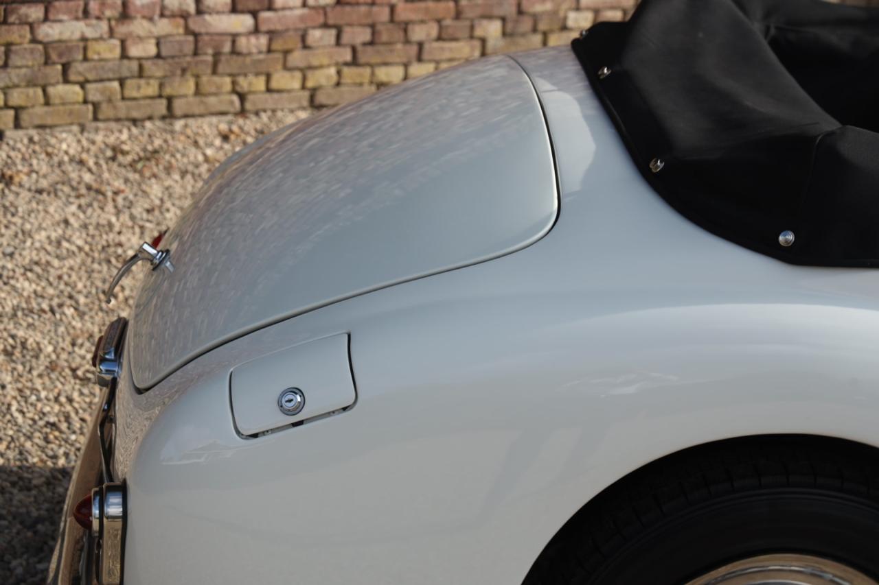 1950 Simca 8 Sport Cabriolet