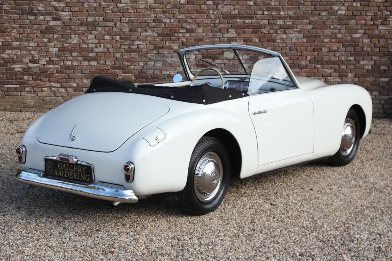 1950 Simca 8 Sport Cabriolet