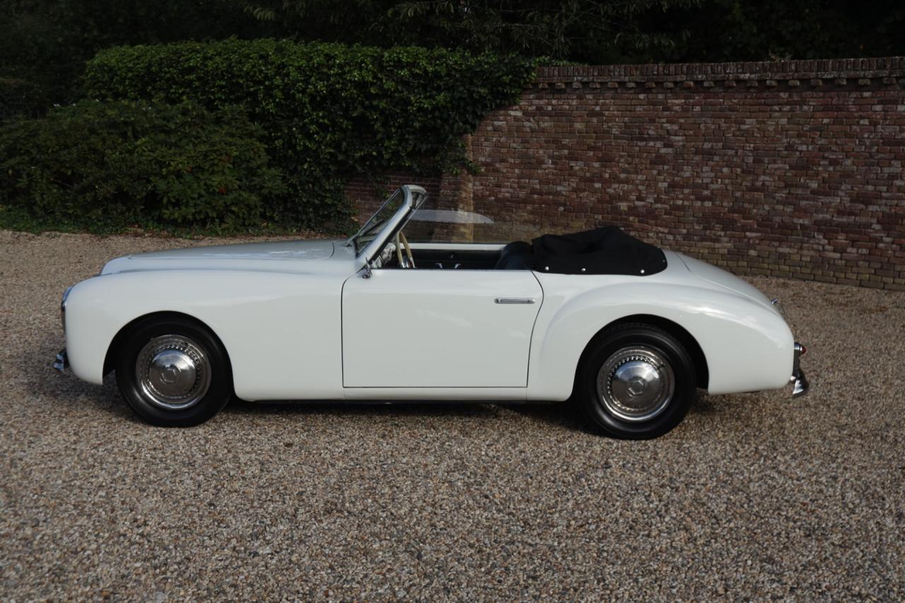 1950 Simca 8 Sport Cabriolet