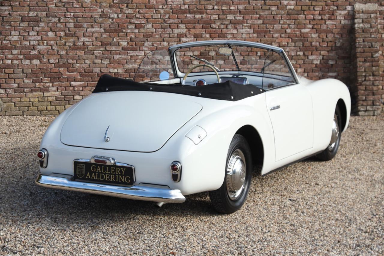 1950 Simca 8 Sport Cabriolet