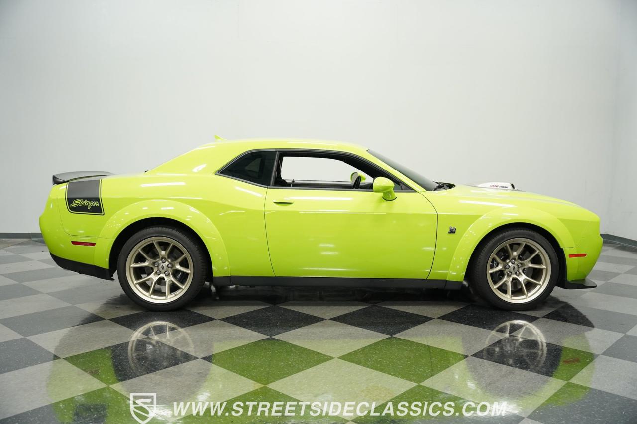 2023 Dodge Challenger R/T Scat Pack Swinger Edition