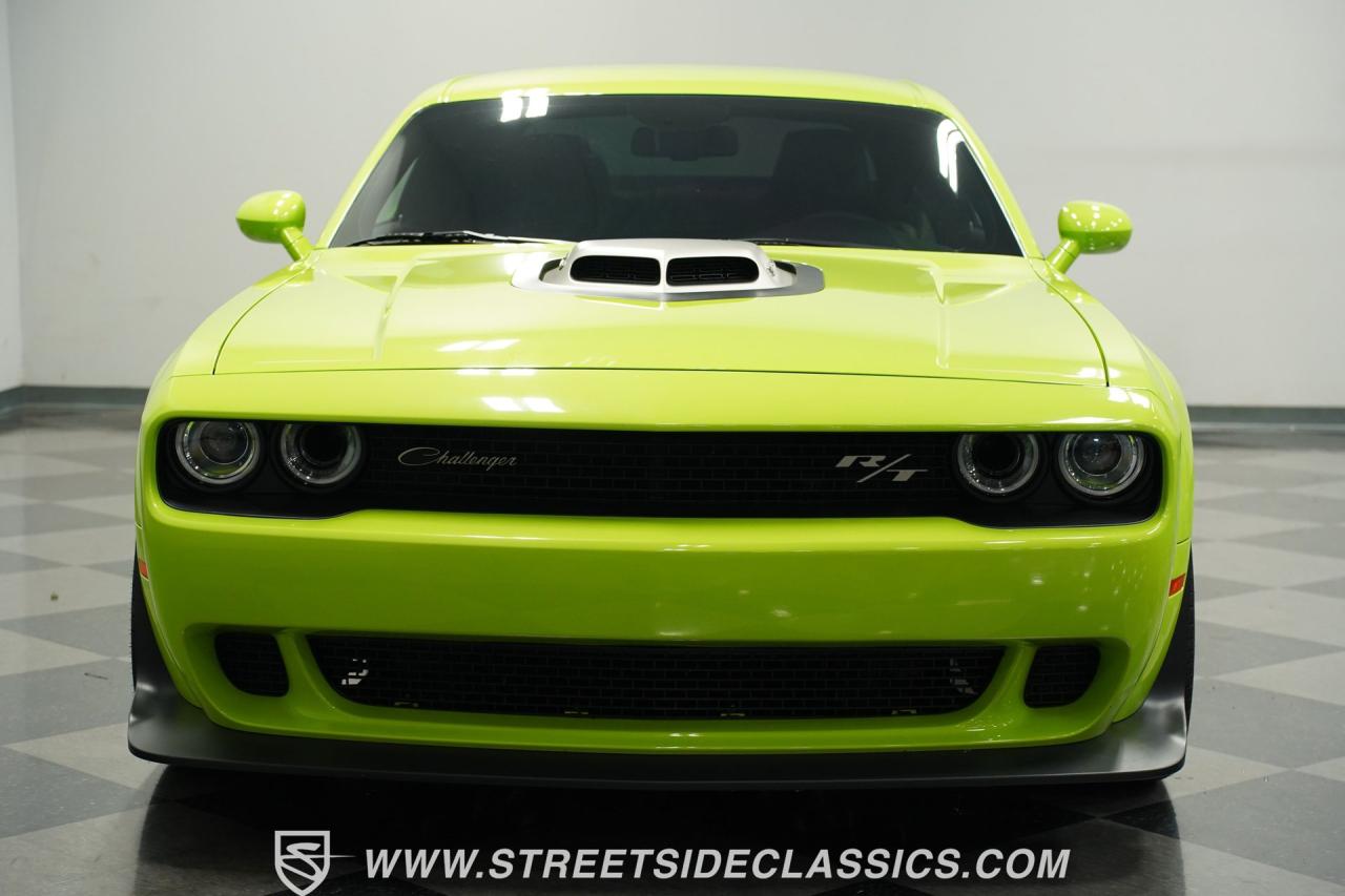 2023 Dodge Challenger R/T Scat Pack Swinger Edition