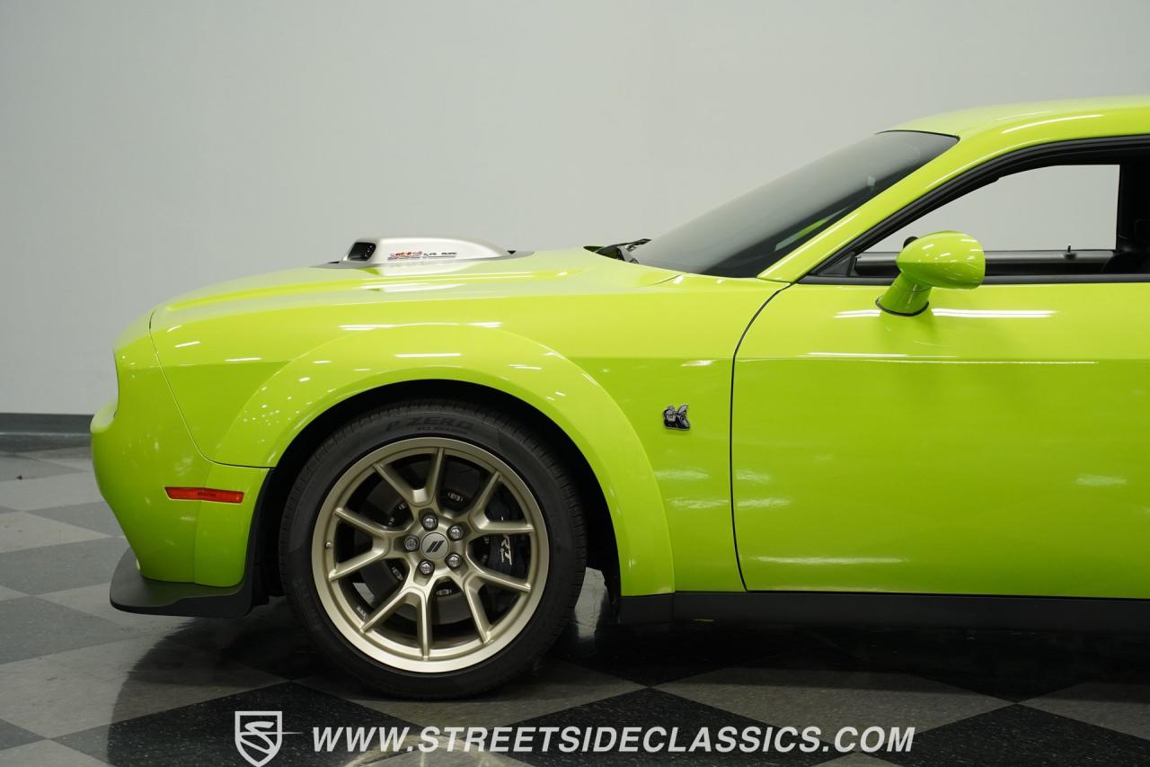 2023 Dodge Challenger R/T Scat Pack Swinger Edition