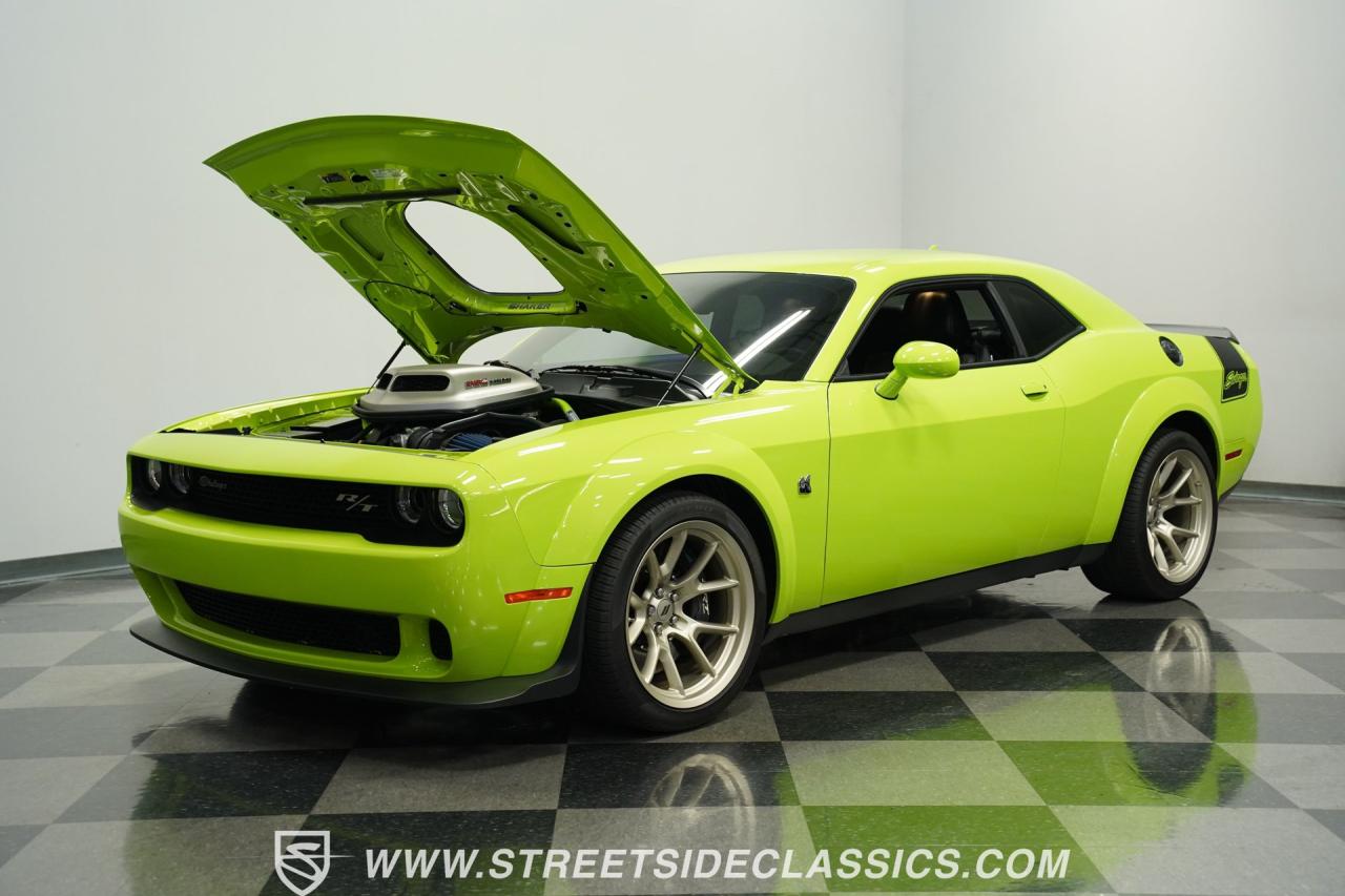 2023 Dodge Challenger R/T Scat Pack Swinger Edition