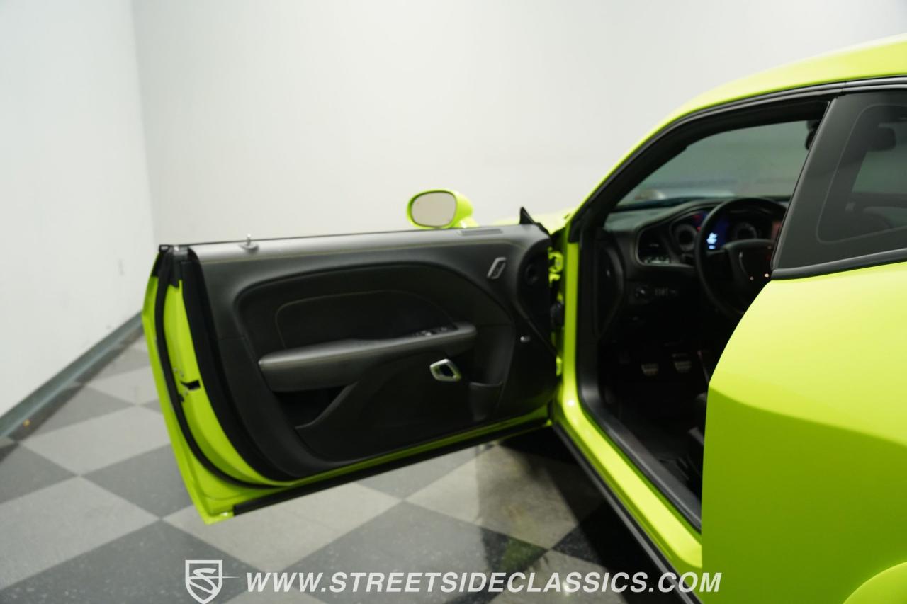 2023 Dodge Challenger R/T Scat Pack Swinger Edition