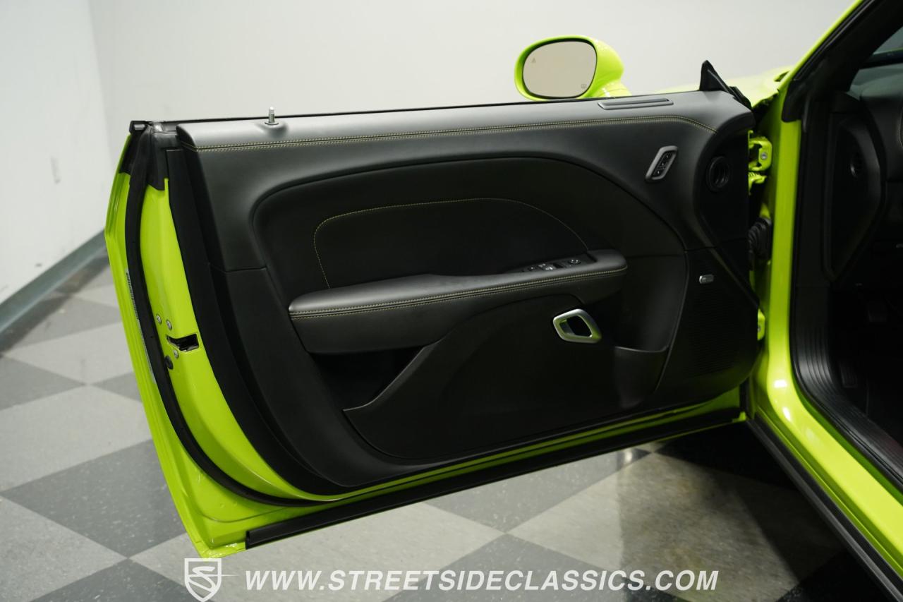 2023 Dodge Challenger R/T Scat Pack Swinger Edition