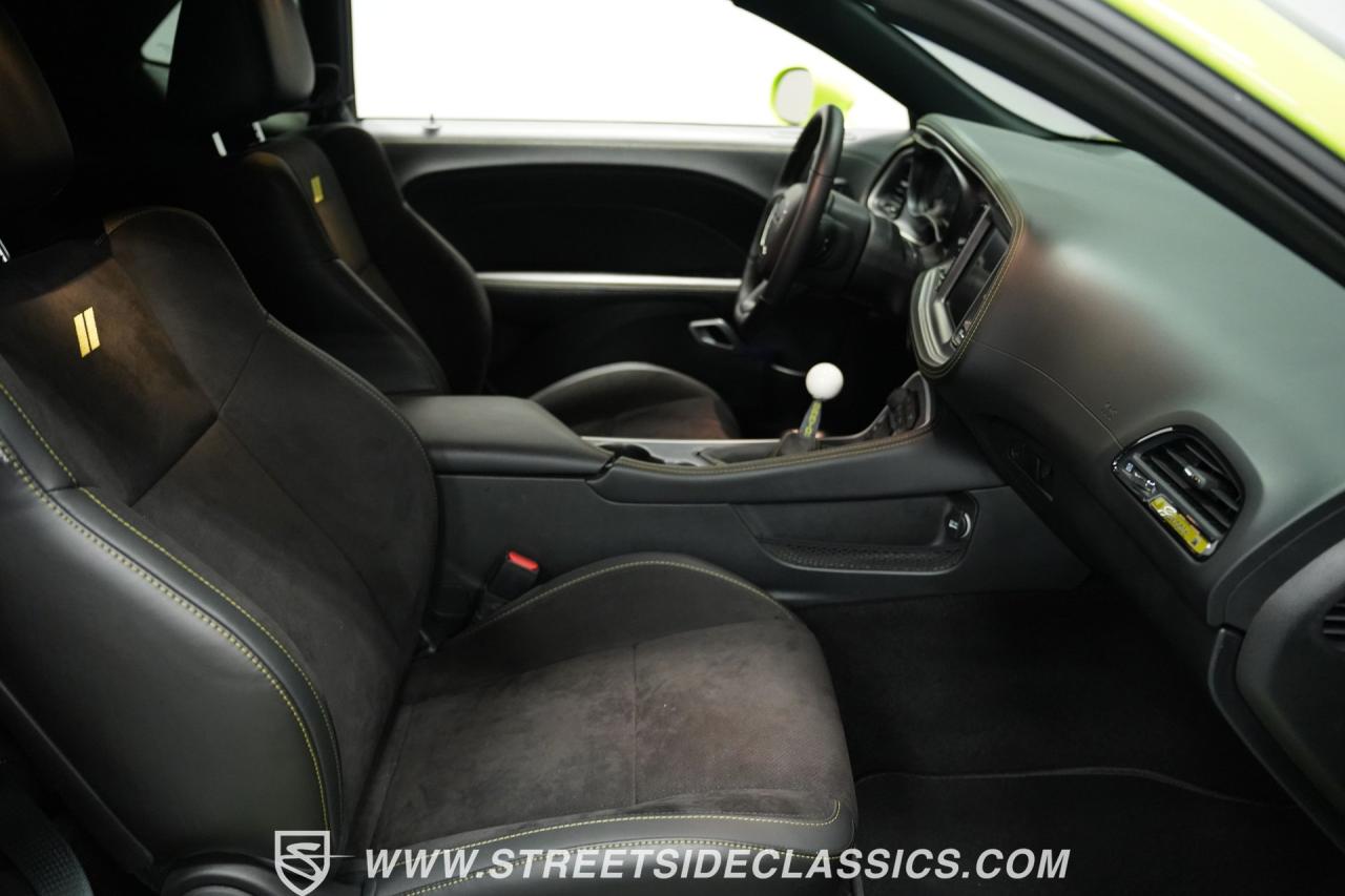 2023 Dodge Challenger R/T Scat Pack Swinger Edition