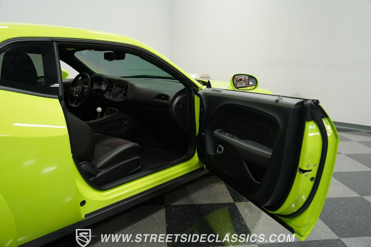 2023 Dodge Challenger R/T Scat Pack Swinger Edition