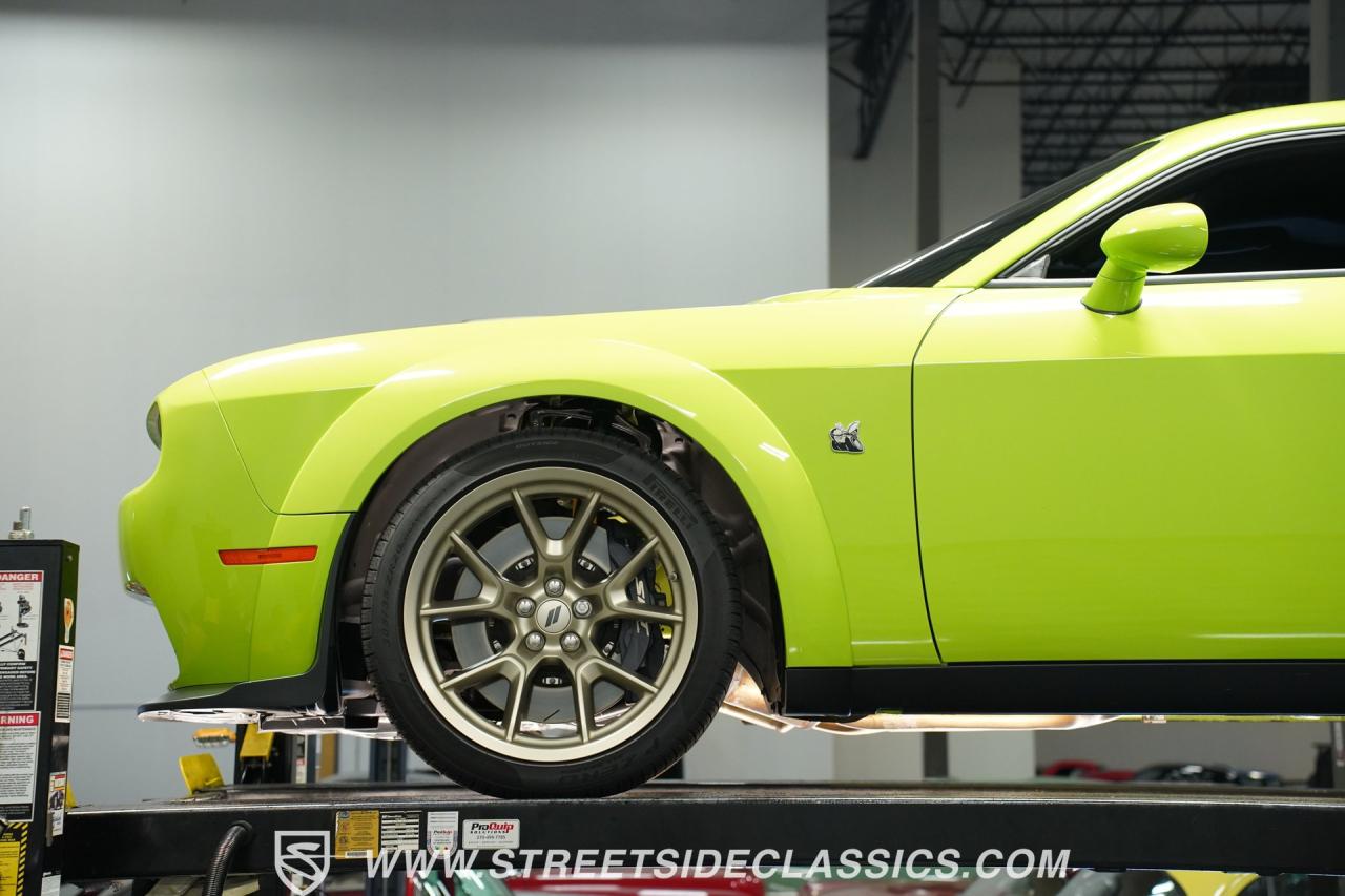 2023 Dodge Challenger R/T Scat Pack Swinger Edition