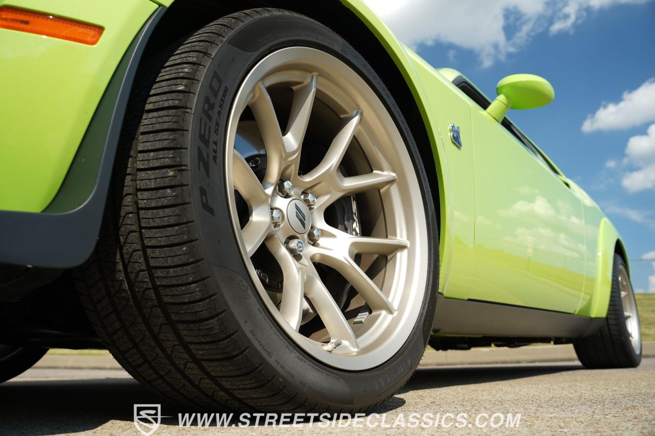 2023 Dodge Challenger R/T Scat Pack Swinger Edition