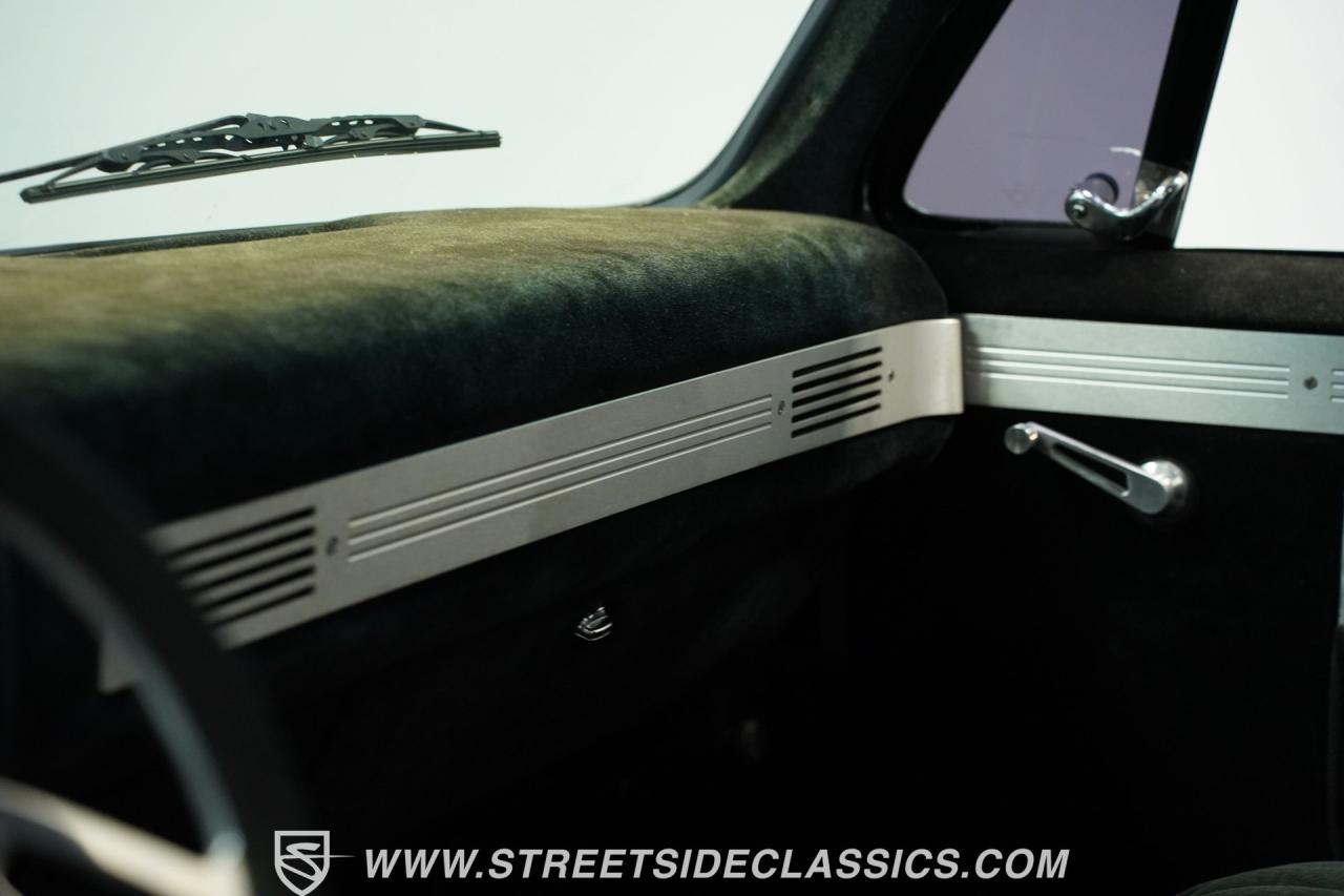 1984 Chevrolet C10 Silverado Show Truck