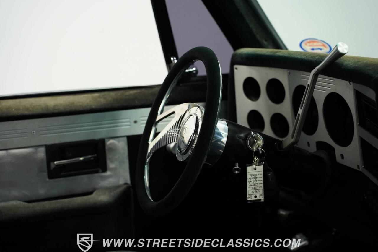 1984 Chevrolet C10 Silverado Show Truck